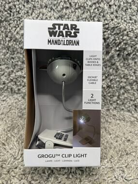 Disney Star Wars Mandalorian Grogu Figural Clip Book Light New In Box